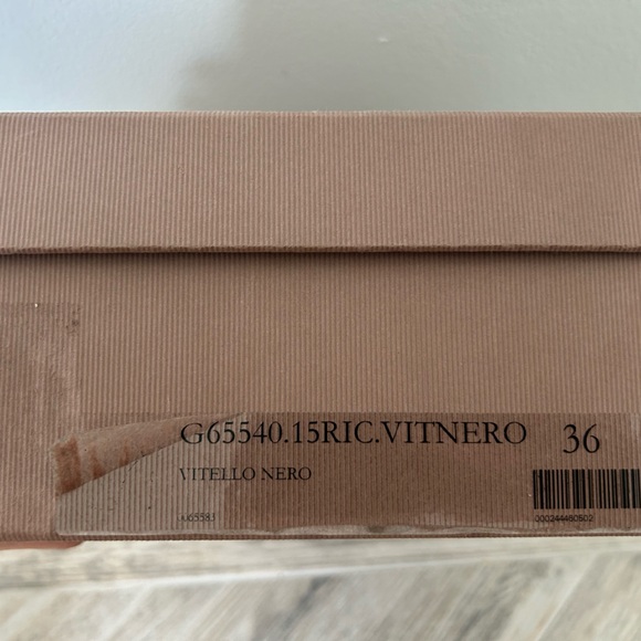 Gianvito Rossi Half-D’Orsay Asymmetric Elegant Sandal. Size 6 - Picture 8 of 12